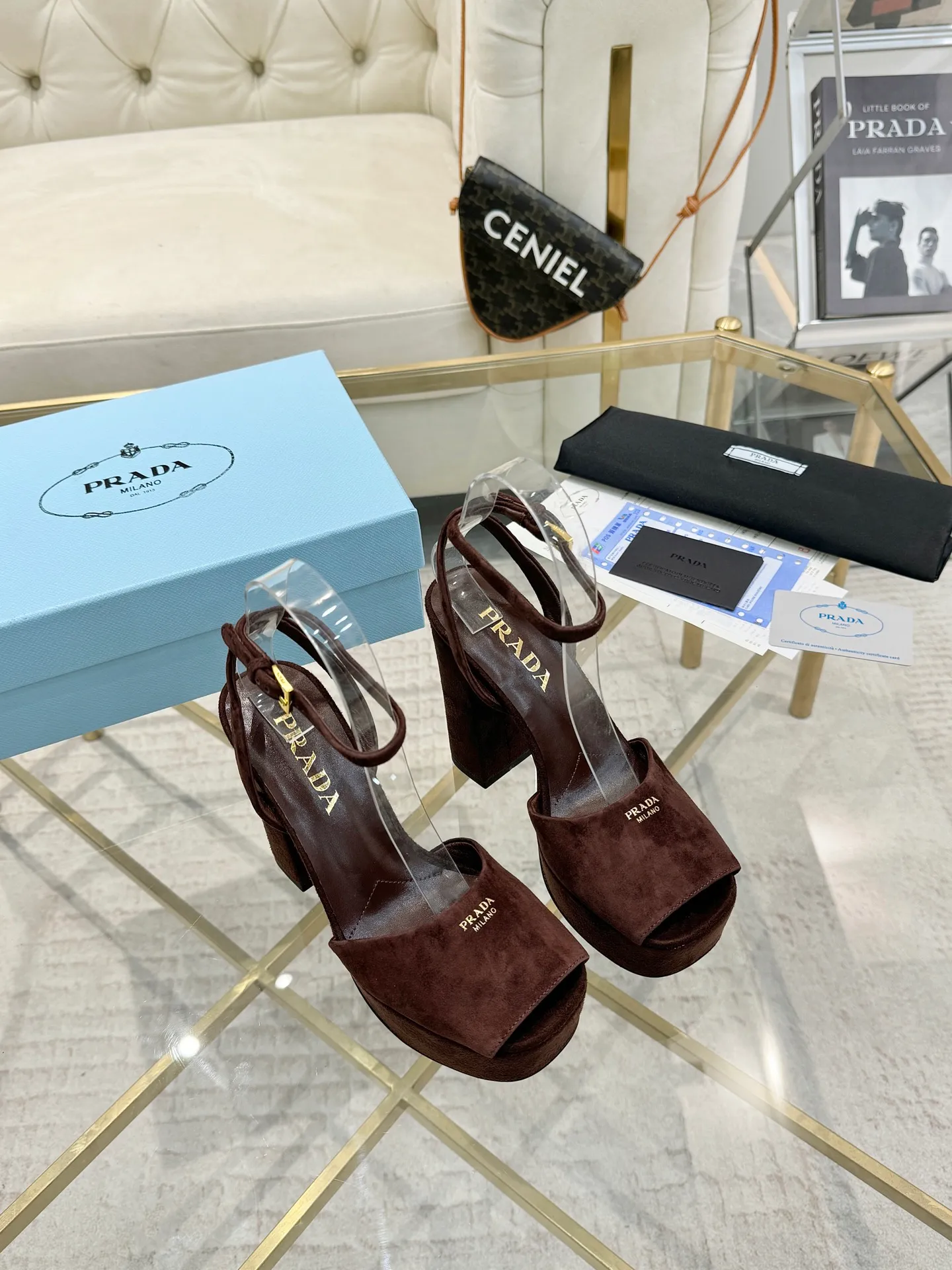 👟👟Ex-factory price 600👟👟 (imitation leather bottom-20) New arrival 👉Ready stock👈Remove the original board and make a 1:1 replica‼ ️The highest version ✅ Prada's early spring catwalk hot style 😘The latest spring style thick square toe water platform series (genuine leather outsole), (simulated leather sole) goddess must-have for super beautiful feet 👉The upper is made of imported original calfskin, soft and textured, lining + foot pads, imported sheepskin lining, breathable and comfortable, private model water platform, heel, water platform 3.5M, heel height 12M Code number 35M-39M (34 40 41 42 43 is custom-made and cannot be returned or exchanged)